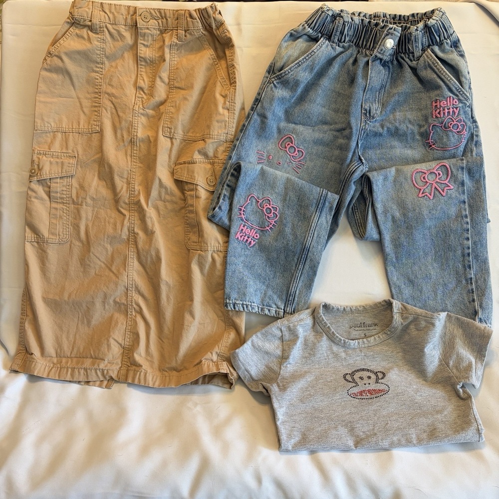 Girls H&M Clothing Lot Of 4-Size 8/10- 1 Skirt, 1 Sweater, 2 Pants,‎ 2 Shirts